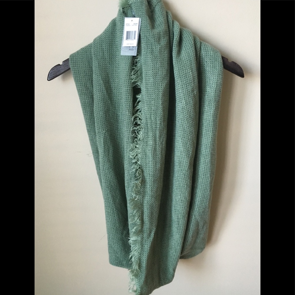 Infinity Scarf Forest Green Brand New!